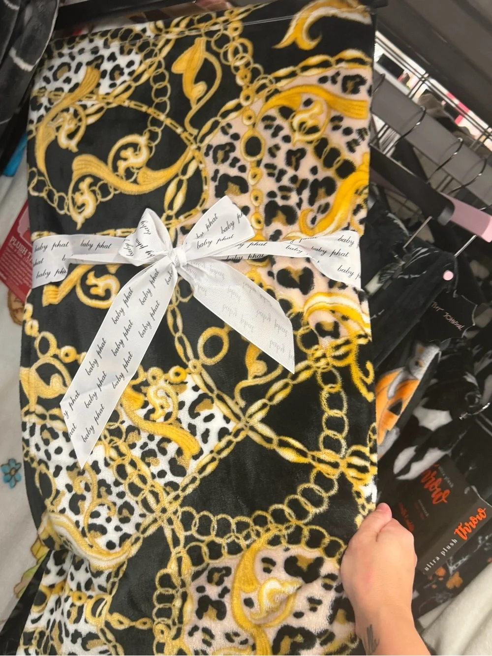 🥂Baby Phat Black, Gold & White Leopard Chain Print Oversized Plush Throw🥂